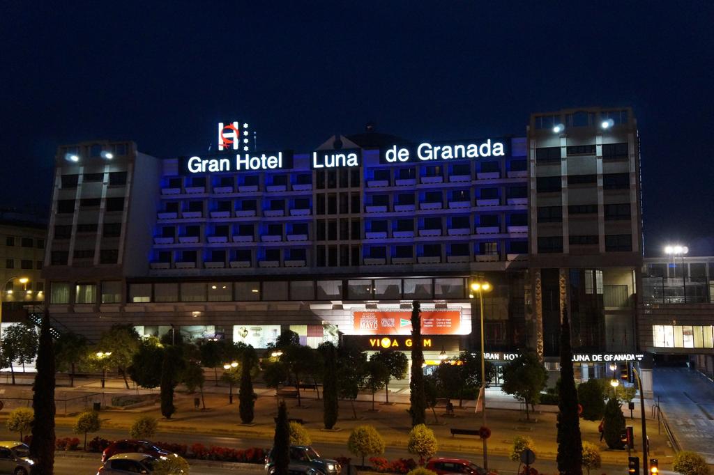 fachada hotel luna de granada